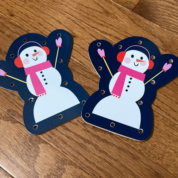 Wintertime & Christmas Lacing Shapes (set of 15) - Picture 7 of 11